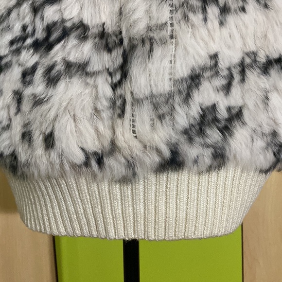 Neiman Marcus Real Fur Pullover Vest - Picture 8 of 13